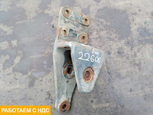 Кронштейн крепления передней рессоры правый