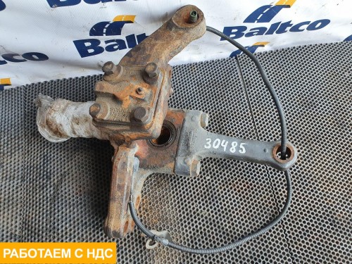 Кулак поворотный левый