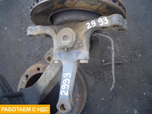 Кулак поворотный левый